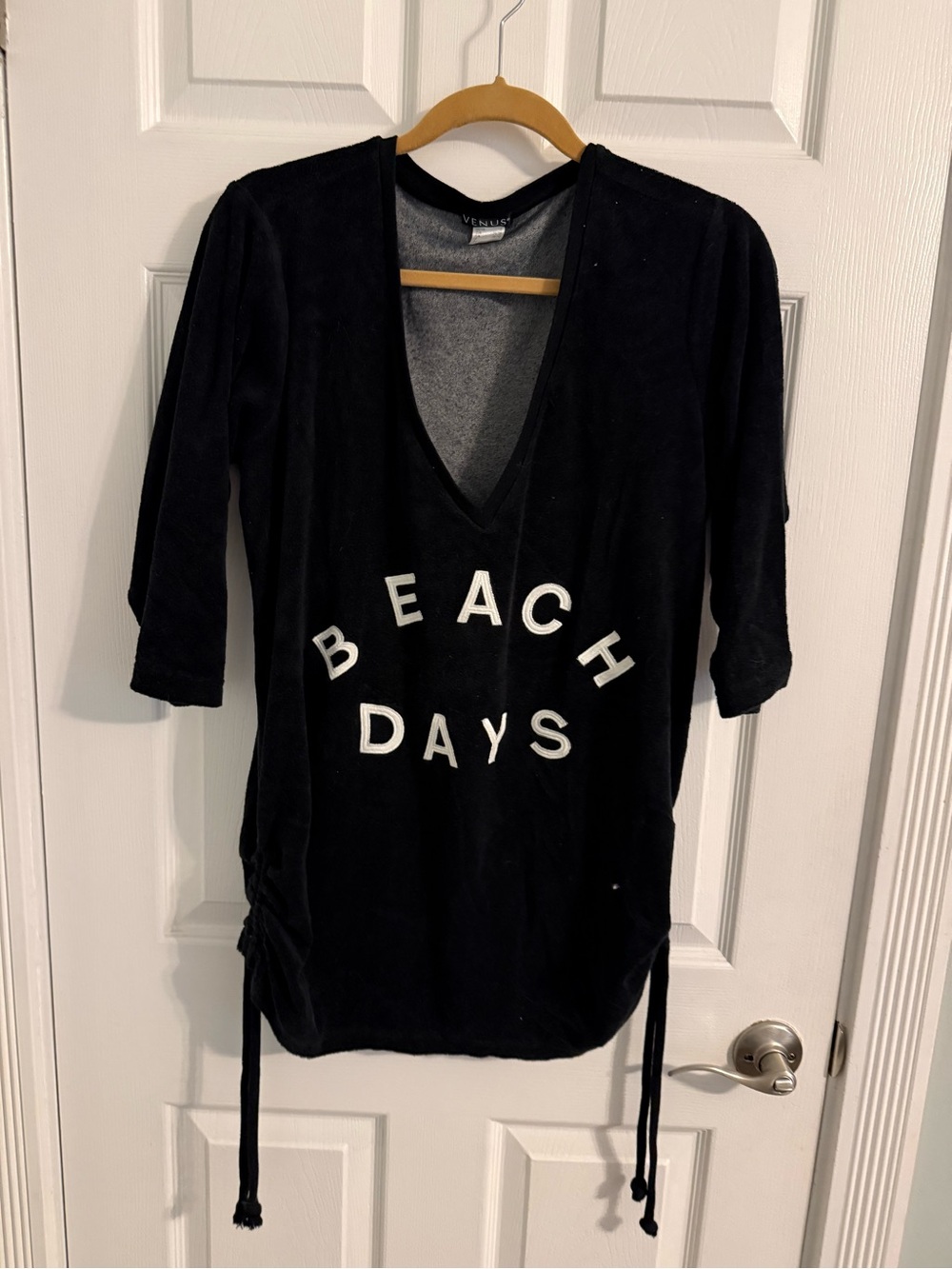 VENUS Black V-Neck Terrycloth Tunic Top with "Beach Days" Graphic